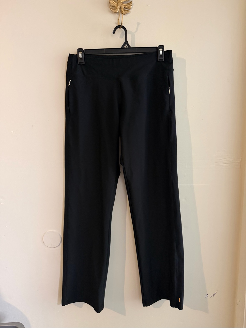 Lucy Women's Straight-Leg Performance Pants